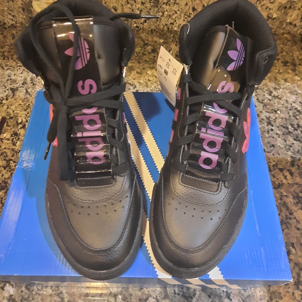 Mens size 9.5 Adidas drop step XLT New